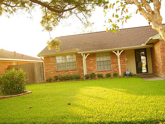 2nd image of 10219 Kirkdale Dr