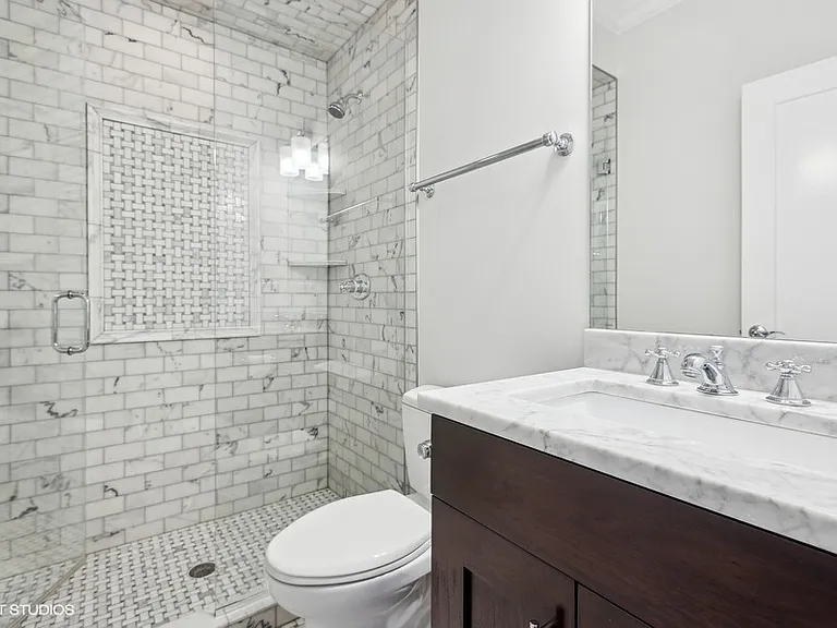 1215 W Barry Ave #3 — Photo 26