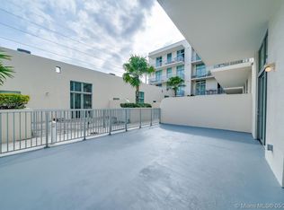 2100 Van Buren St APT 211, Hollywood, FL 33020
