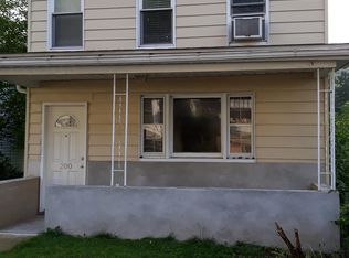 200 Main St, Parryville, PA 18244