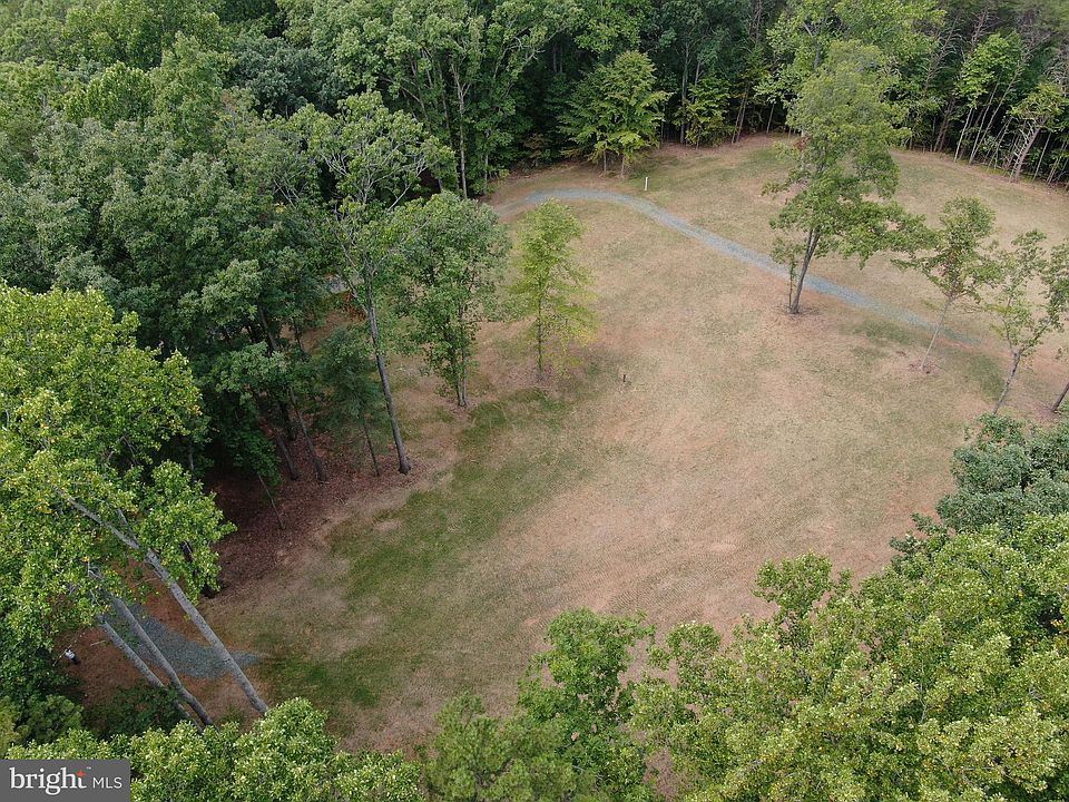 1st image of 48 Hemlock Creek Way