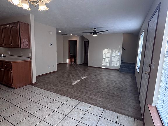 3rd image of 109 Barnard Ave #B