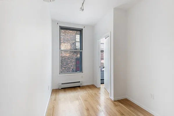 Rented by Compass | media 12