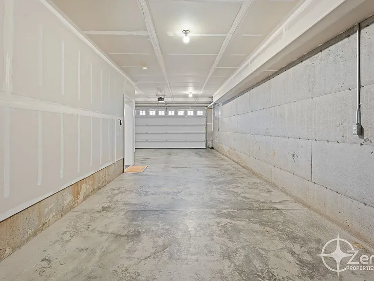3636 NW 24th Cir — Photo 36