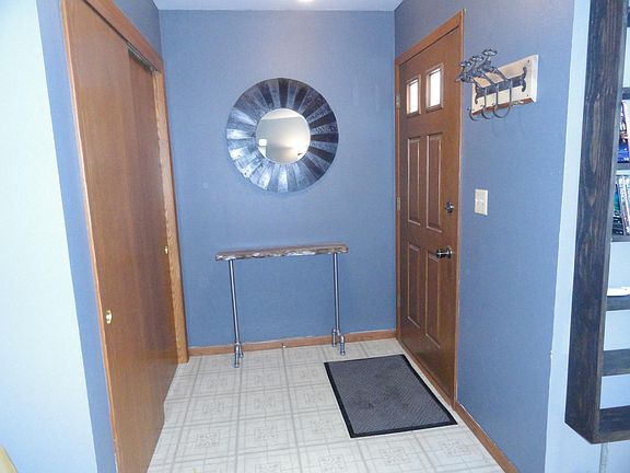 3rd image of 11924 W Lynx Ave