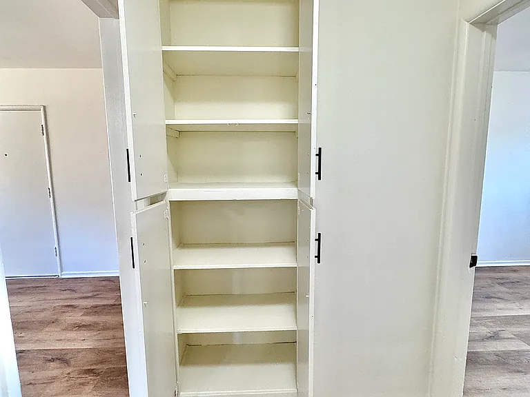 6743 Haskell Ave #6 — Photo 8