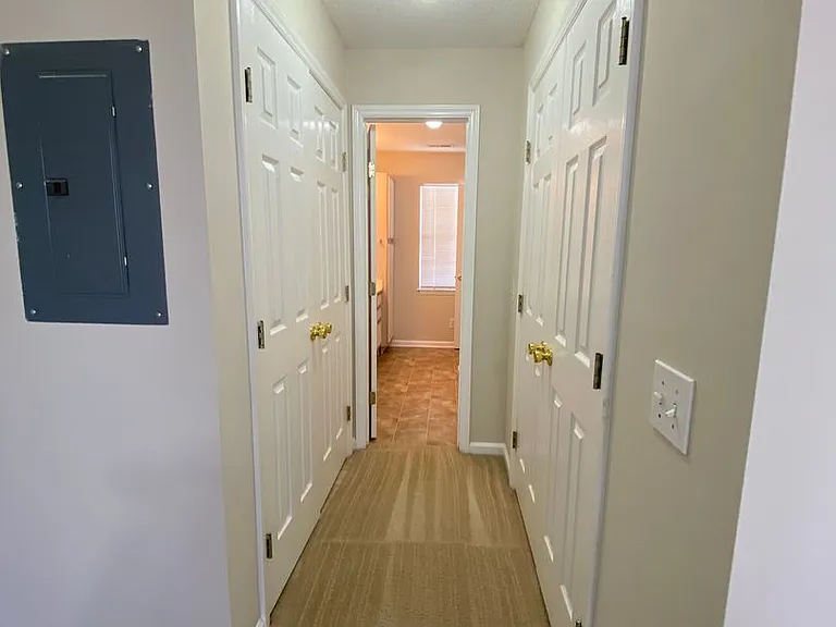 Meridian Park Apartments — Photo 124