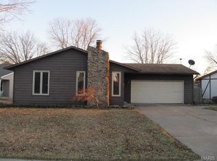 1713 Muny Vista Dr, Alton, IL 62002