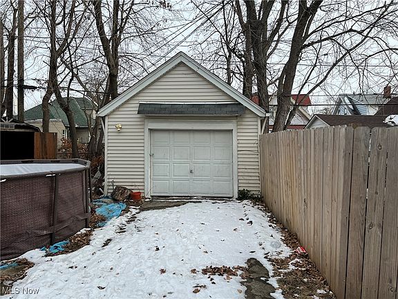 3rd image of 1209 E 167th St