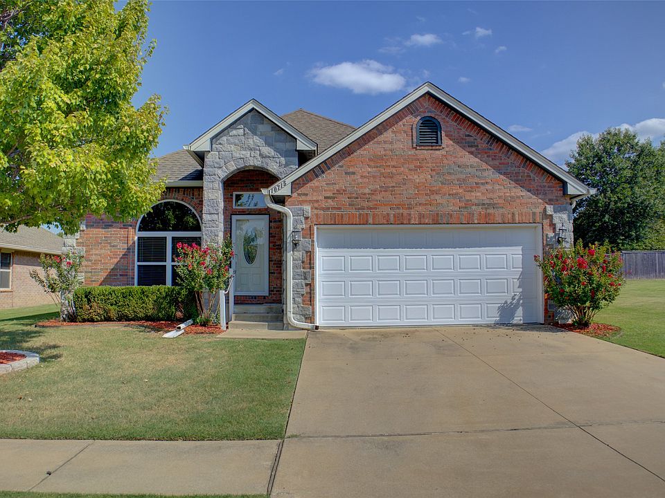 1st image of 10715 Masters Cir