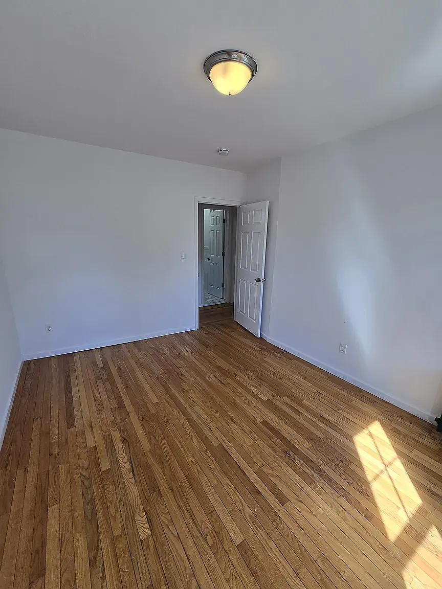 29 Charles Street — Photo 1