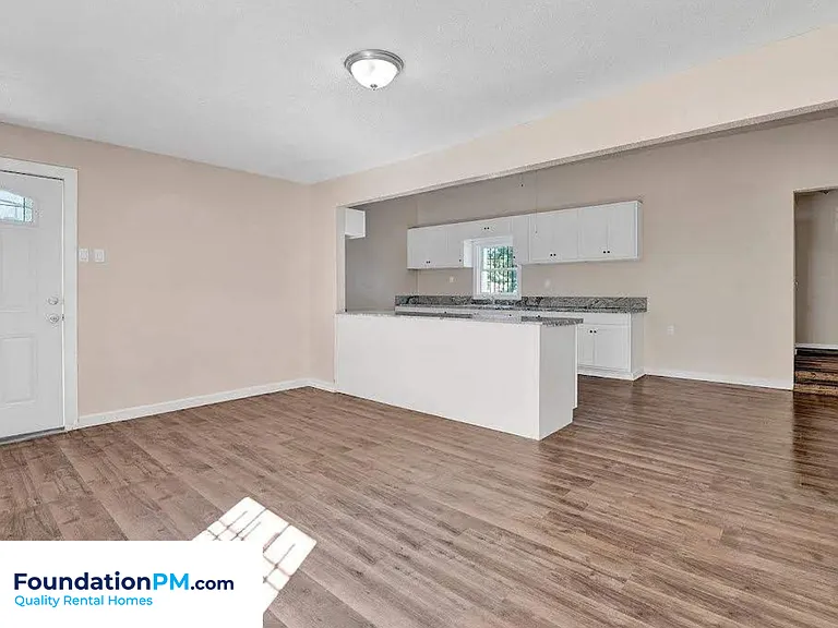 533 Leath St — Photo 8