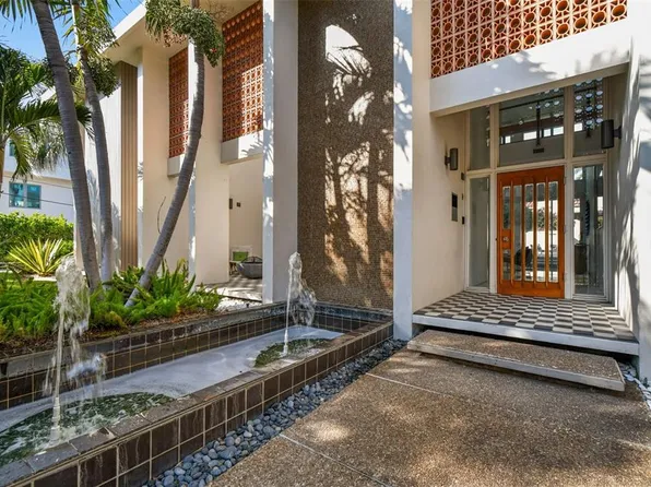 41 Bering St, Tampa, FL 33606