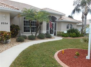 8254 Lakeside Dr, Englewood, FL 34224