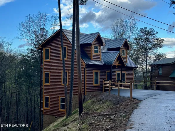 1726 Azalea Cir, Sevierville, TN 37876