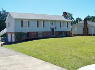 175 Baxter Rd, Winston Salem, NC 27107