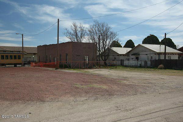 1st image of 140 S Railroad Ave