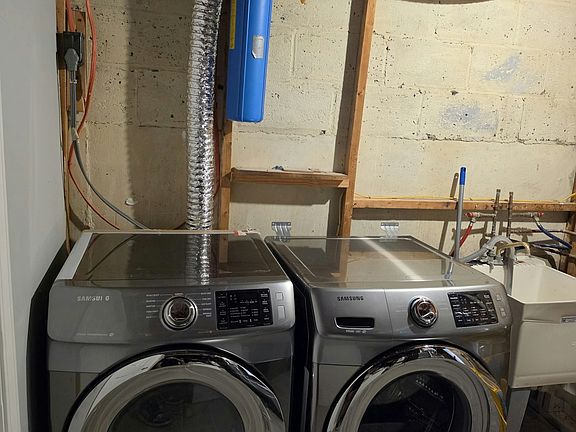 4th image of 2804 Bellbrook St Room C