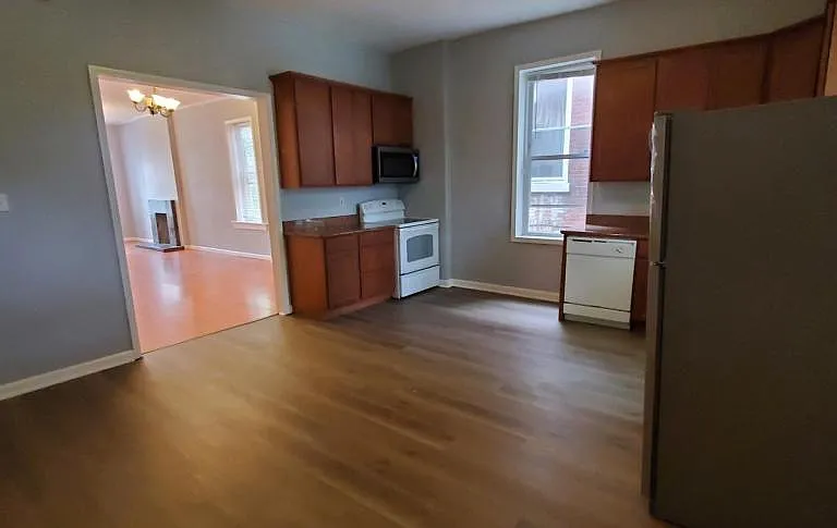 4135 S Compton Ave — Photo 22