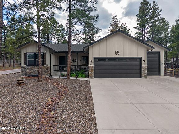 3rd image of 498 S Highland Meadows Dr