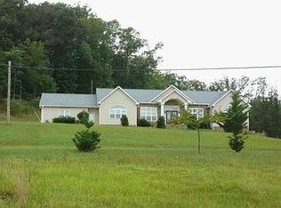 66 Zebra Ln, Berkeley Springs, WV 25411