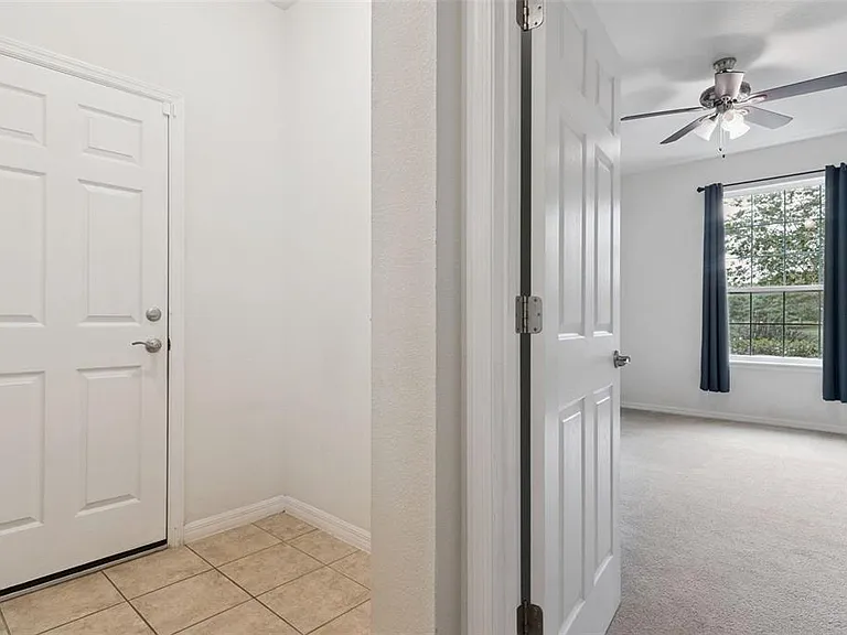 660 Fanning Dr — Photo 28