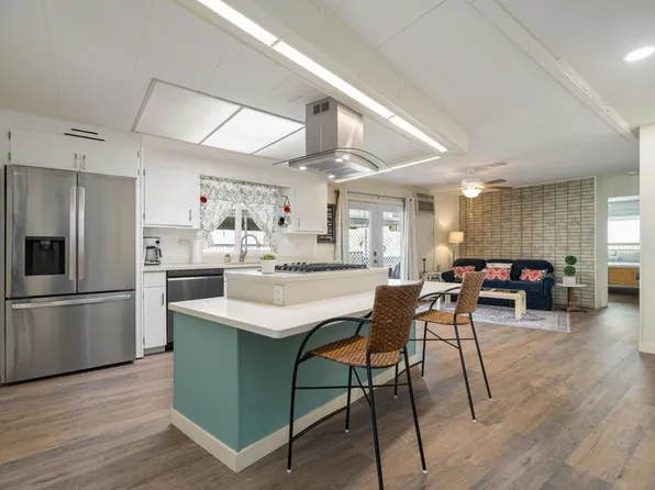 633 Cameo Dr, Palm Springs, CA 92264