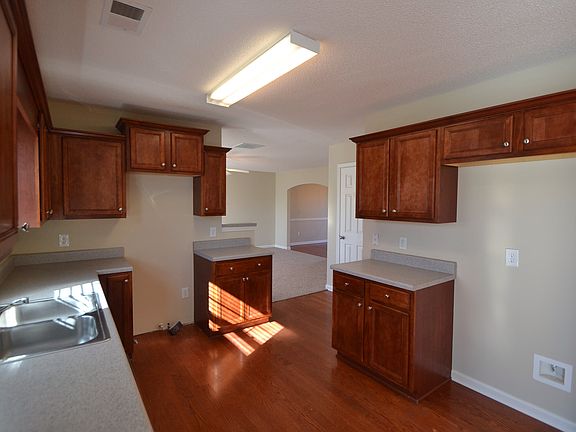 3rd image of 4073 Potomac Walk Ct