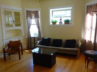 1309 Emerson St APT 1, Evanston, IL 60201