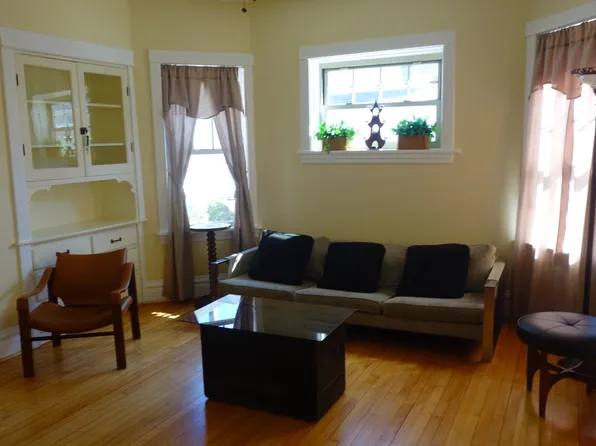 1309 Emerson St APT 1, Evanston, IL 60201