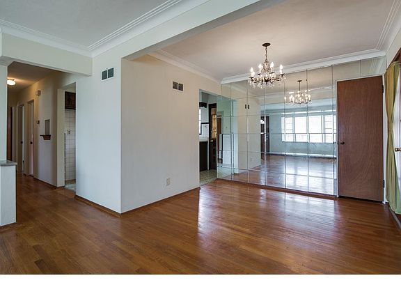 4th image of 4108 Fabian Dr