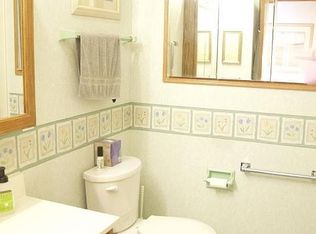 2825 Rosalind Ave, Racine, WI 53403