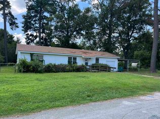 1009 Airport St, Carthage, TX 75633