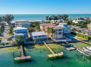 504 Bay Dr S, Bradenton Beach, FL 34217