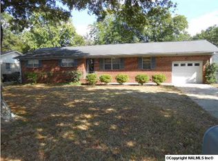 1822 Runnymead Ave SW, Decatur, AL 35601