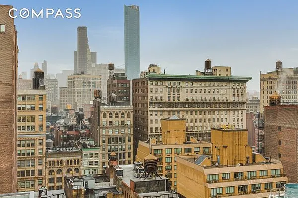 Sold by Compass | media 9