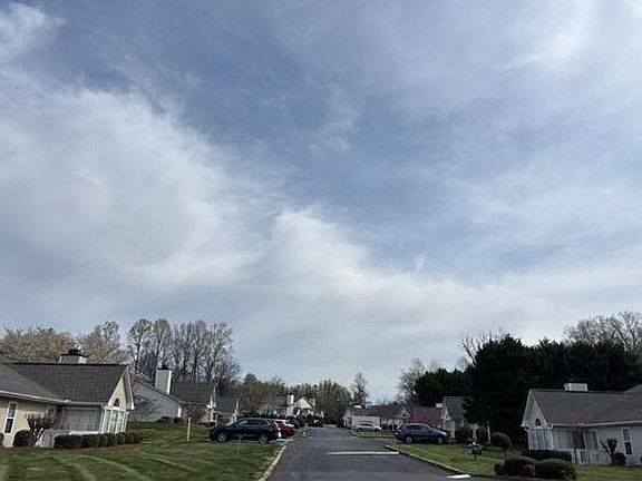 4th image of 3917 Westridge Meadow Cir