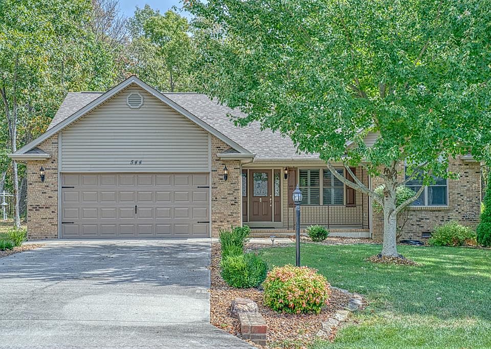 1st image of 544 Snead Dr