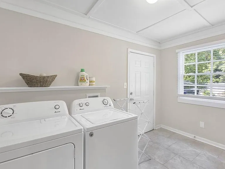 1352 Lockhaven Cir SW — Photo 13