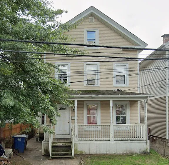 72 Woolsey St — Photo 1