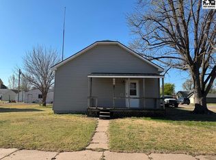 707 E 3rd St, Kinsley, KS 67547