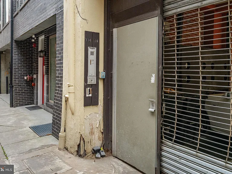 114 Naudain St #18-C — Photo 26