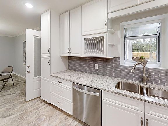 4th image of 6265 E Bay Blvd