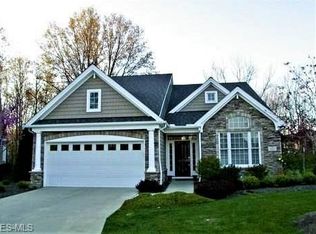 479 Bay Hill Dr, Avon Lake, OH 44012