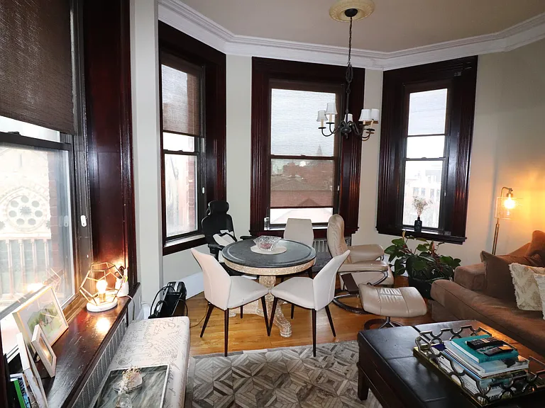 271 Dartmouth St #5F — Photo 3
