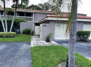 205 Dunwoody Ln #17-85, Hollywood, FL 33021