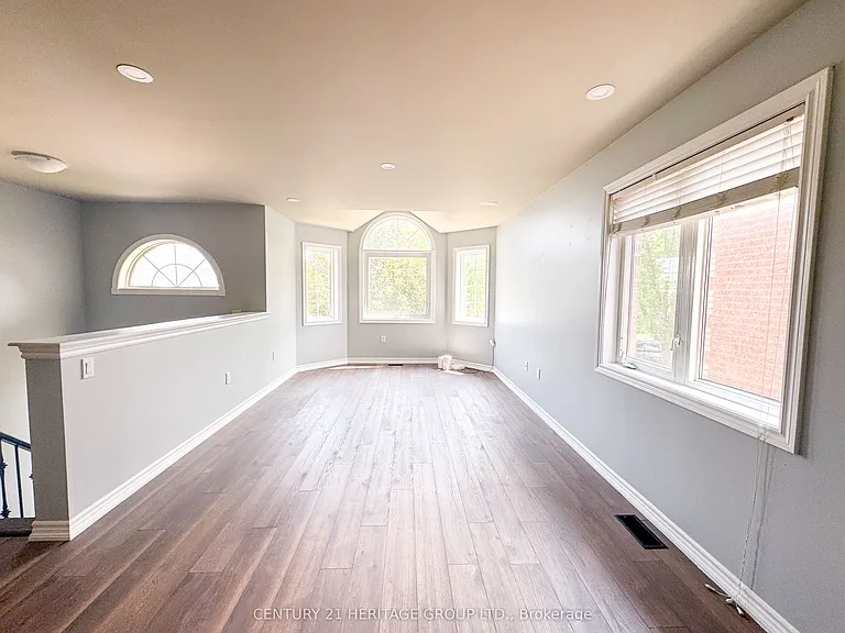 119 Metcalfe Dr — Photo 2