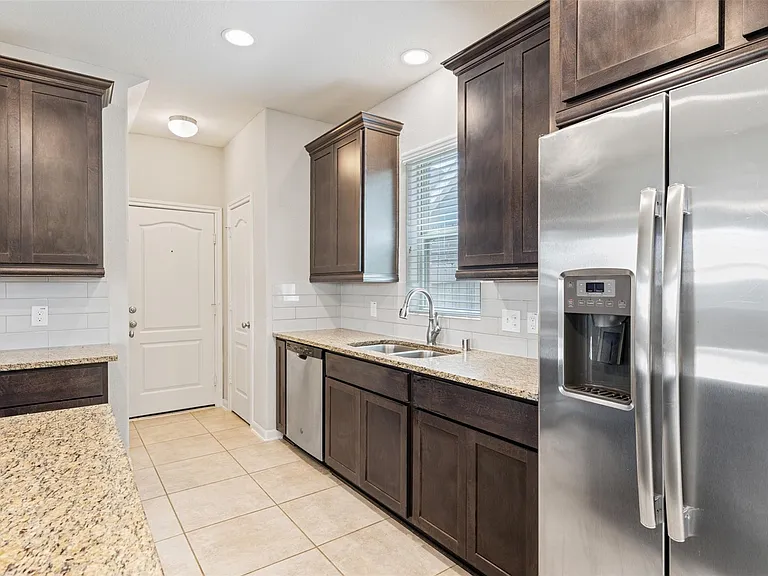 3009 Wedgewood Bay Ct — Photo 16