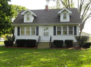 6021 93rd St, Pleasant Prairie, WI 53158