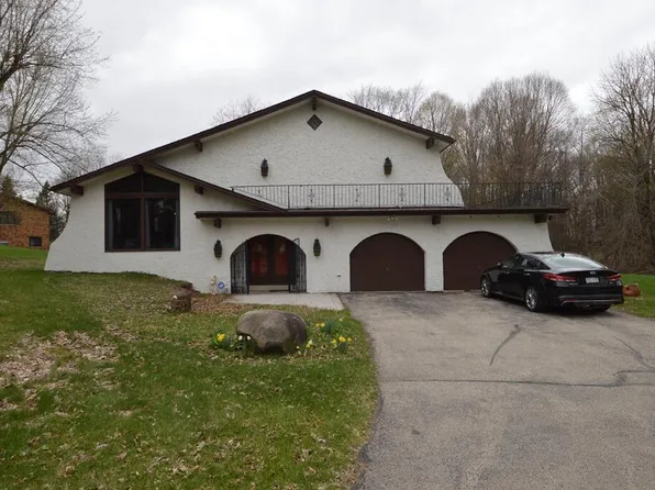 3800 Turnwood DRIVE, Richfield, WI 53076